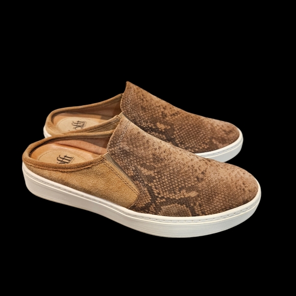 Sofft Women's Suede Leather Slip-On Mule Sneakers.‎ Size 8 - Picture 8 of 8